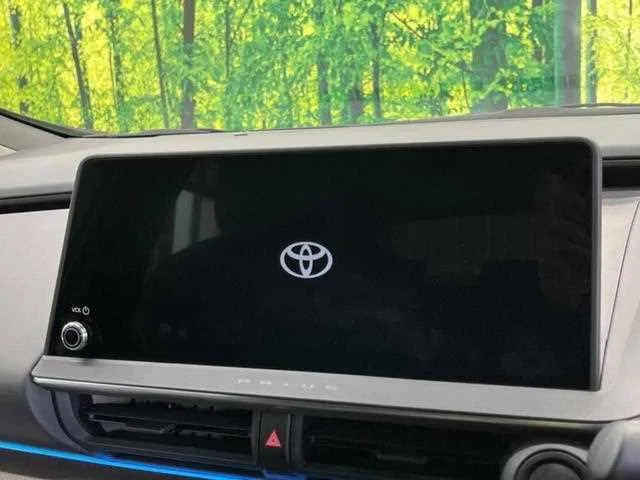 Toyota Prius 2023 — миниатюра 3