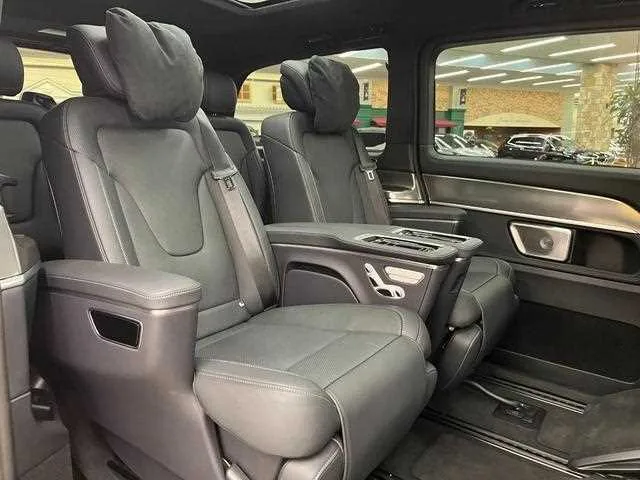 Mercedes-Benz V-Class 2024 — миниатюра 5