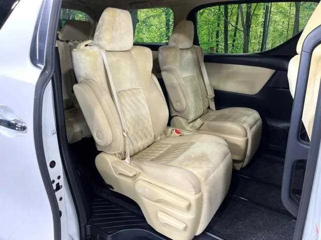 Toyota Alphard Hybrid 2022 — миниатюра 4