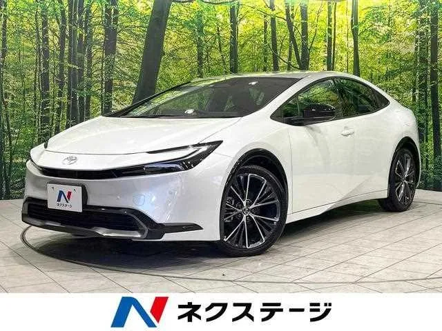 Toyota Prius 2023 — фото 1, купить с доставкой в Москву