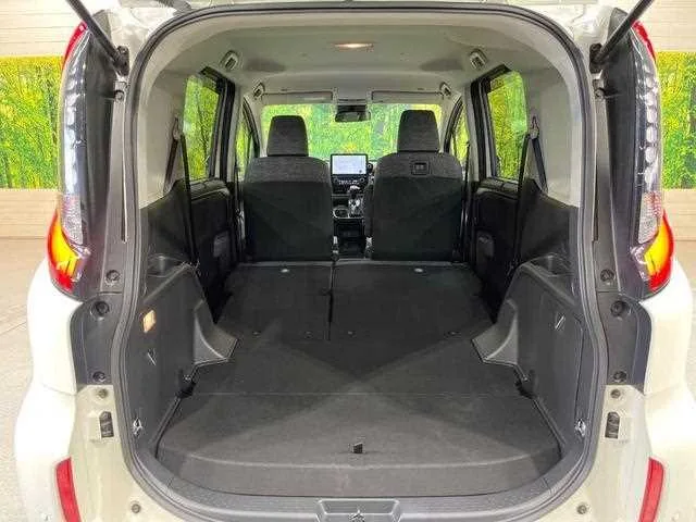Toyota Sienta 2022 — миниатюра 4