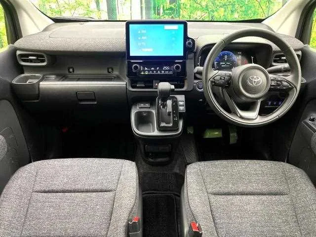 Toyota Sienta 2023 — миниатюра 2