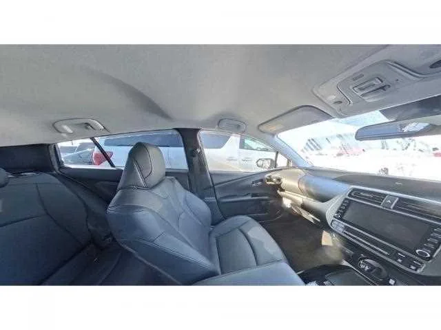 Toyota Prius 2022 — миниатюра 4