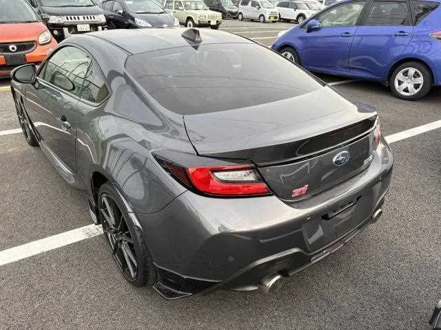 Subaru BRZ 2023 — миниатюра 2