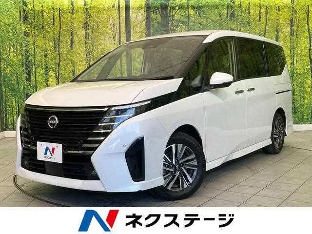 Nissan Serena 2023 — фото 1, купить с доставкой в Москву