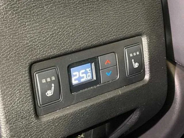 Mitsubishi Outlander 2022 — миниатюра 3