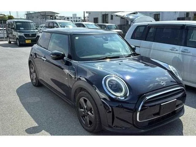 BMW MINI 2023 — миниатюра 3