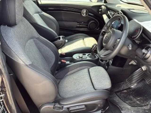 BMW MINI 2023 — миниатюра 4