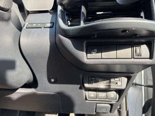 Toyota Prius Z 2024 — миниатюра 3
