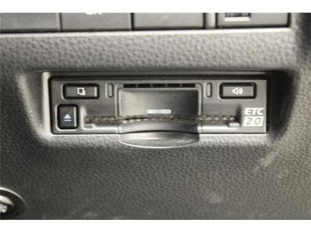 Toyota Harrier Hybrid 2023 — миниатюра 5