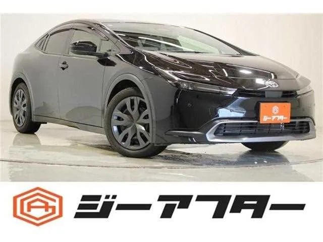 Toyota Prius 2024 — фото 1, купить с доставкой в Москву