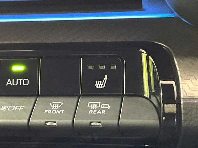 Toyota Prius 2023 — миниатюра 3