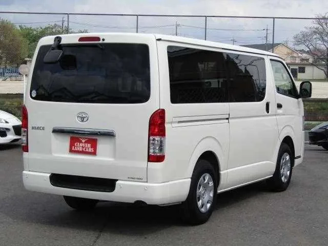 Toyota Hiace Van 2025 — миниатюра 3