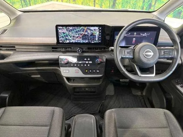 Nissan Serena 2023 — миниатюра 2