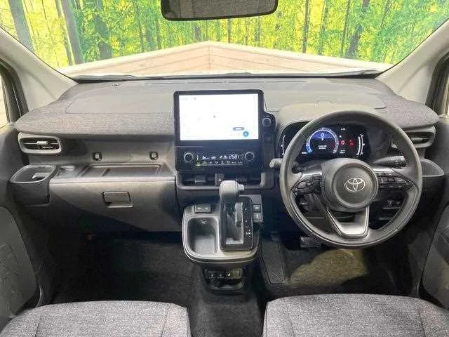 Toyota Sienta 2024 — миниатюра 2