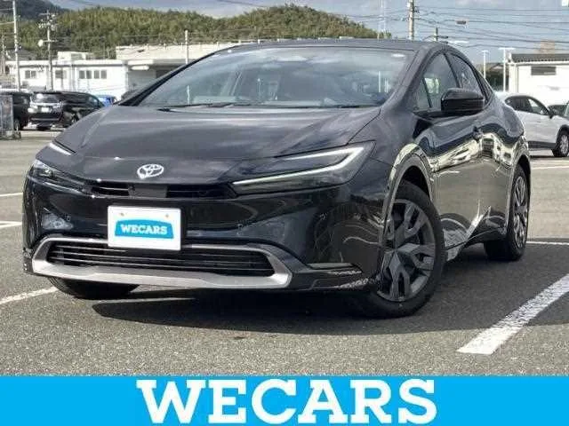 Toyota Prius Z 2025 — фото 1, купить с доставкой в Москву