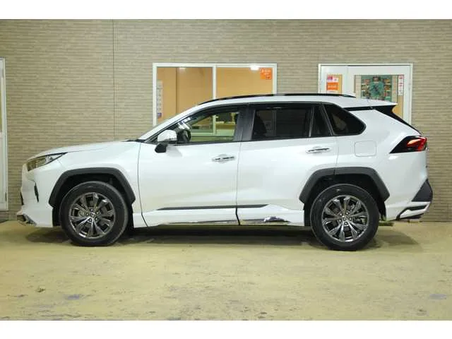 Toyota RAV4 2023 — миниатюра 5