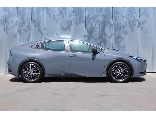 Toyota Prius 2023 — миниатюра 5