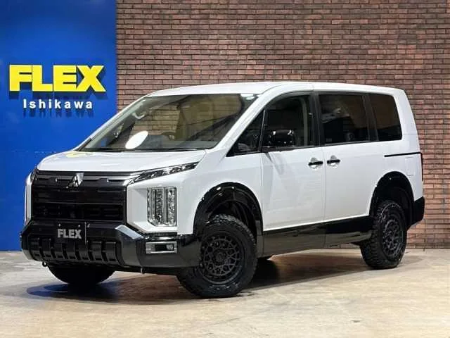 Mitsubishi Delica D5 2026 — фото 1, купить с доставкой в Москву