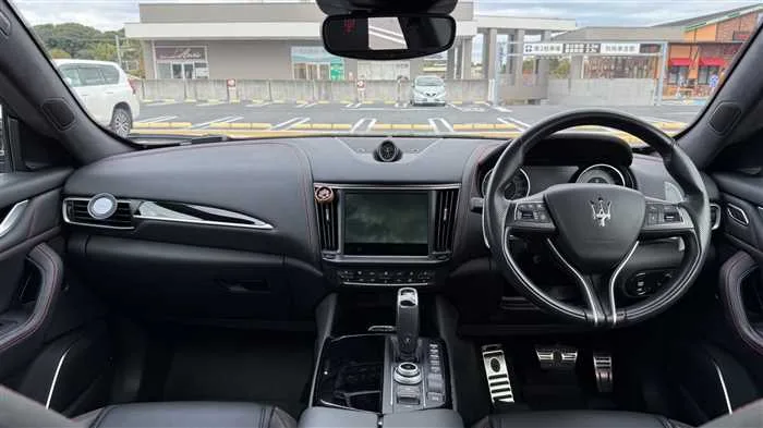 Maserati Levante 2022 — миниатюра 5