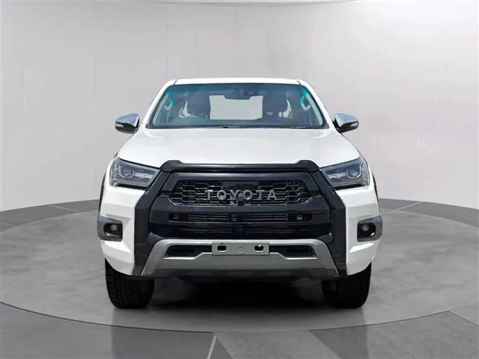 Toyota Hilux 2024 — миниатюра 2