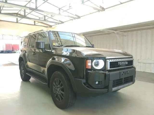 Toyota Land Cruiser VX 2025 — фото 1, купить с доставкой в Москву