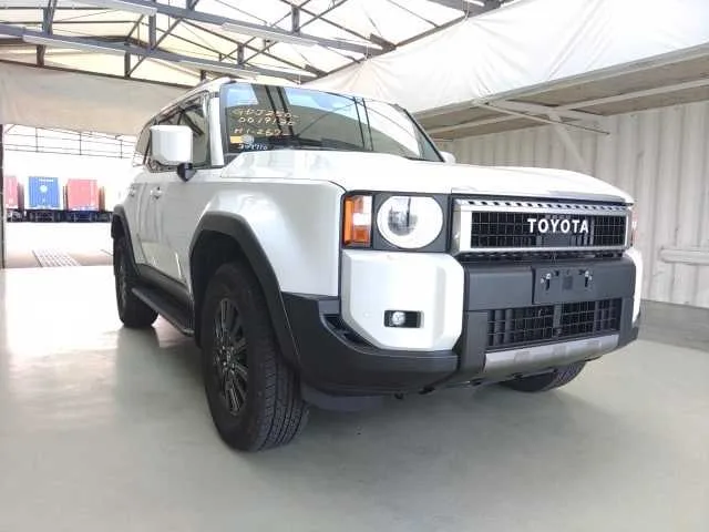 Toyota Land Cruiser VX 2025 — фото 1, купить с доставкой в Москву