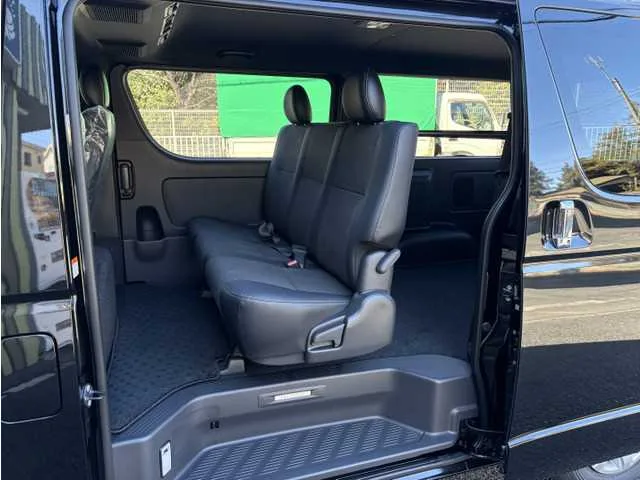 Toyota Hiace Van 2026 — миниатюра 5