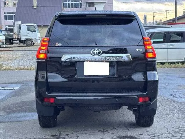 Toyota Land Cruiser Prado 2023 — миниатюра 5