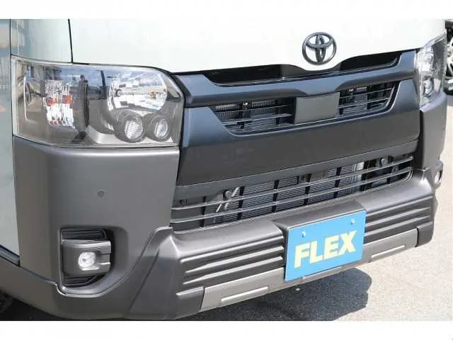 Toyota Hiace Van 2025 — миниатюра 4