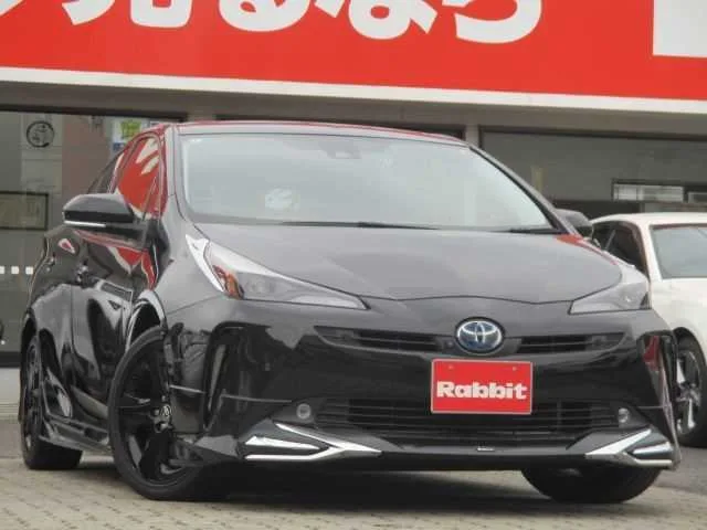 Toyota Prius STouringSelectionBlackEdition 2022 — фото 1, купить с доставкой в Москву