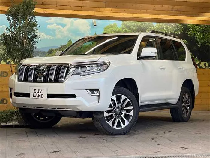 Toyota Land Cruiser Prado 2023 — фото 1, купить с доставкой в Москву