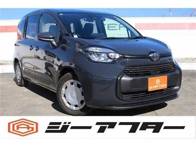 Toyota Sienta 2023 — фото 1, купить с доставкой в Москву