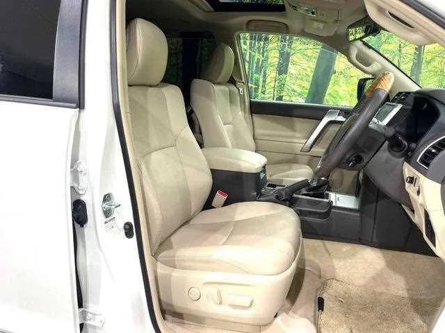 Toyota Land Cruiser Prado 2023 — миниатюра 5