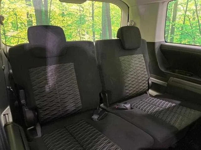 Mitsubishi Delica D:5 2023 — миниатюра 4