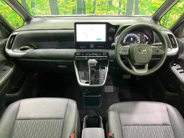 Toyota Noah 2025 — миниатюра 2