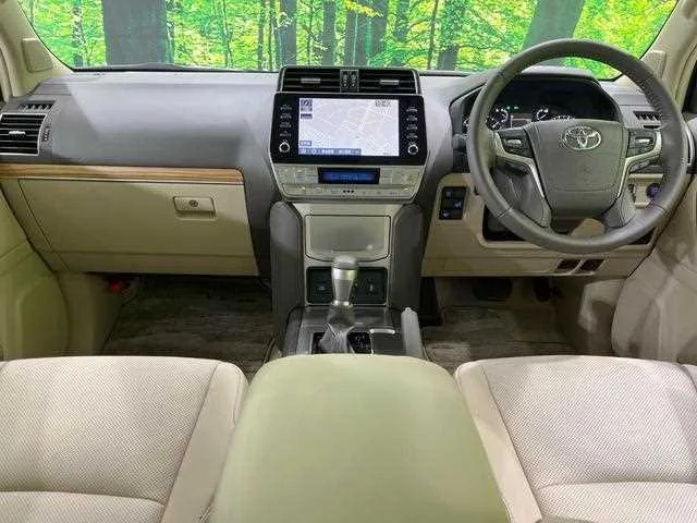 Toyota Land Cruiser Prado 2023 — миниатюра 2