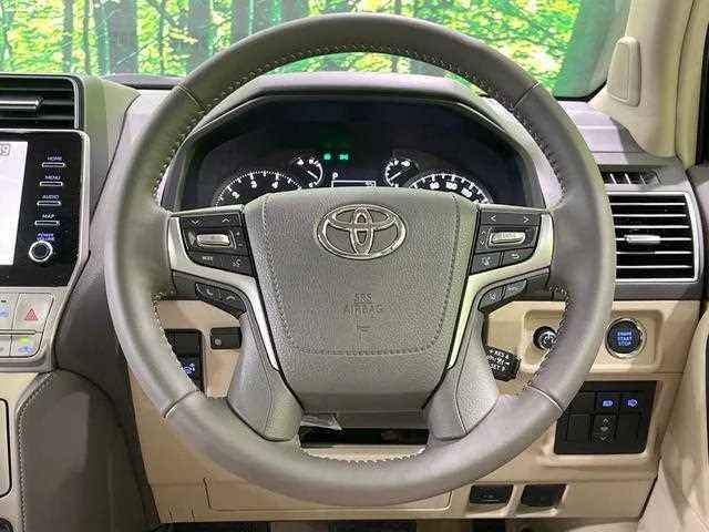Toyota Land Cruiser Prado 2023 — миниатюра 5