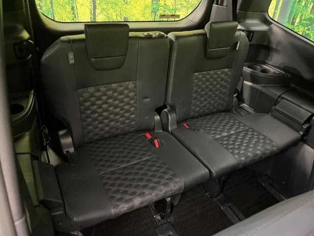 Toyota Voxy 2023 — миниатюра 4