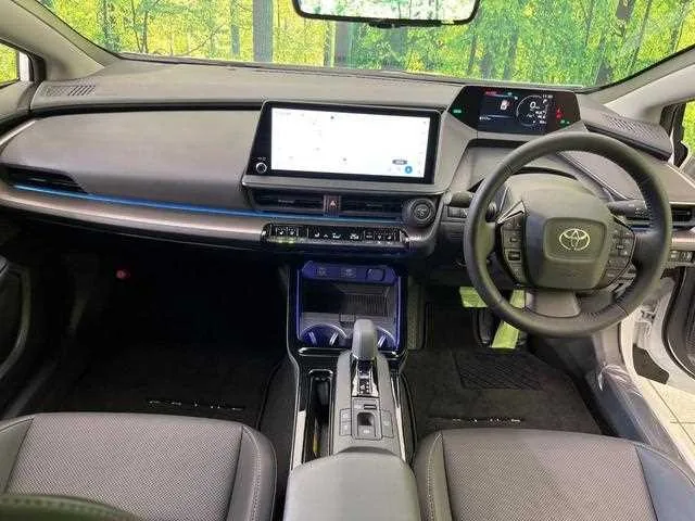 Toyota Prius 2024 — миниатюра 2