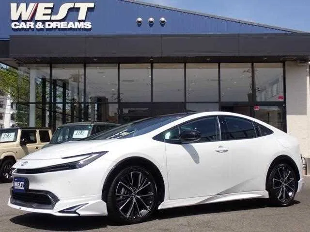 Toyota Prius 2025 — фото 1, купить с доставкой в Москву