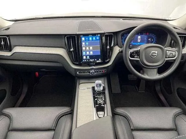 Volvo XC60 2024 — миниатюра 2