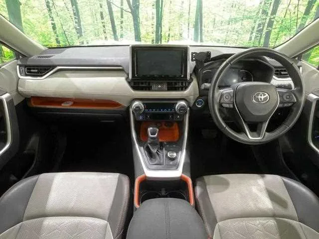 Toyota RAV4 2022 — миниатюра 2
