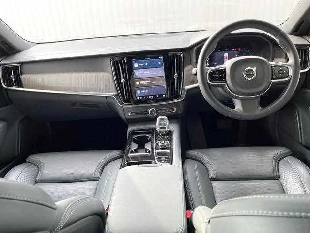 Volvo S90 2023 — миниатюра 2