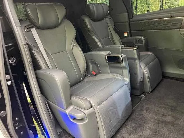 Toyota Alphard G 2025 — миниатюра 4