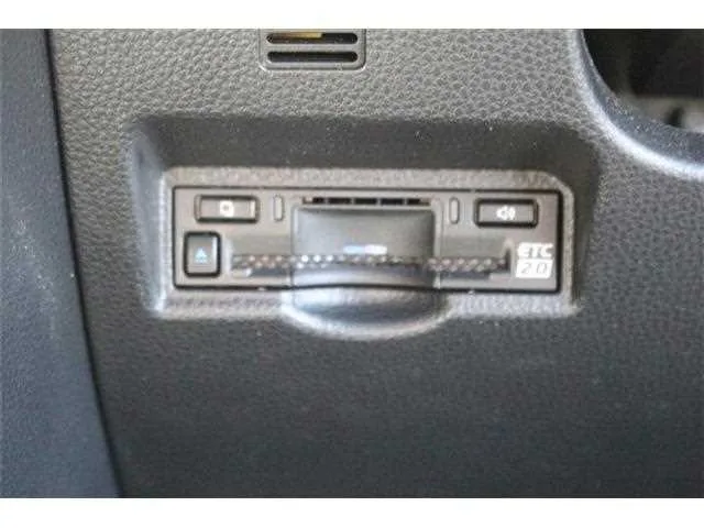 Toyota Noah 2022 — миниатюра 5