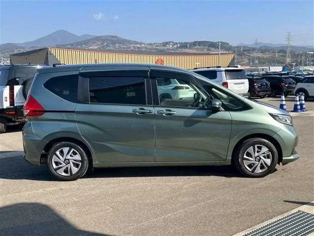 Honda Freed 2023 — миниатюра 3