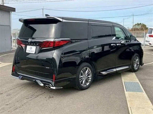 Toyota Alphard Hybrid 2024 — миниатюра 3
