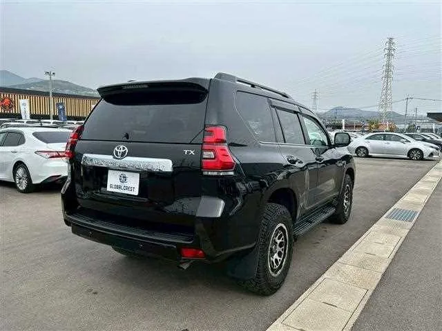 Toyota Land Cruiser Prado 2023 — миниатюра 3