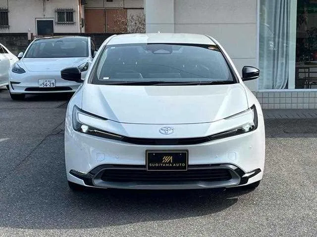 Toyota Prius 2023 — миниатюра 2